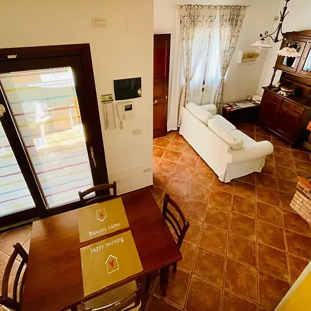 Torre Bianca Vicino Al Mare