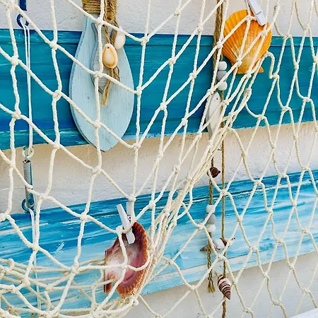 Torre Bianca Vicino Al Mare