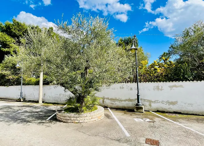 Torre Bianca Vicino Al Mare * Bisceglie